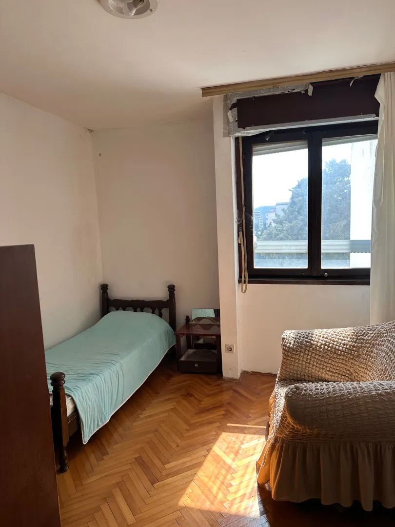 Prodaja, trosoban stan, 84m², Centar, Bar