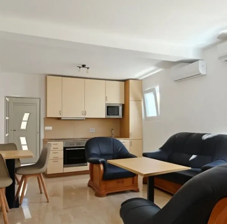 Rent, one bedroom apartment, 50m², Stari Bar, Bar