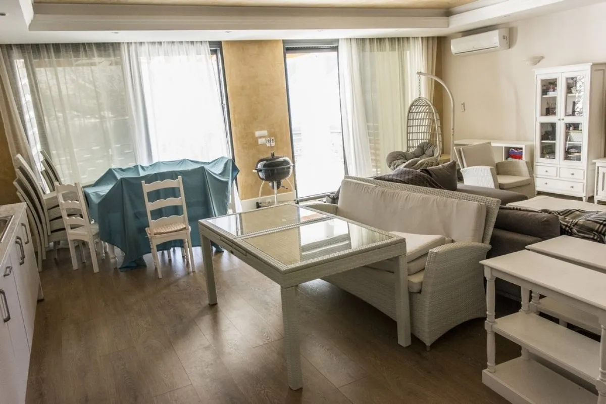 Sale, house, 371m², Stoliv, Kotor