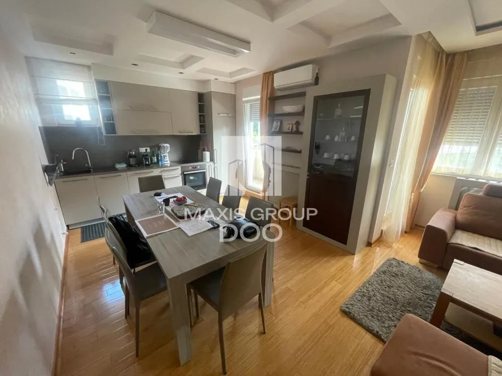 Sale, four bedroom apartment, 98m², Slavujev Venac, Zvezdara Sve Podlokacije