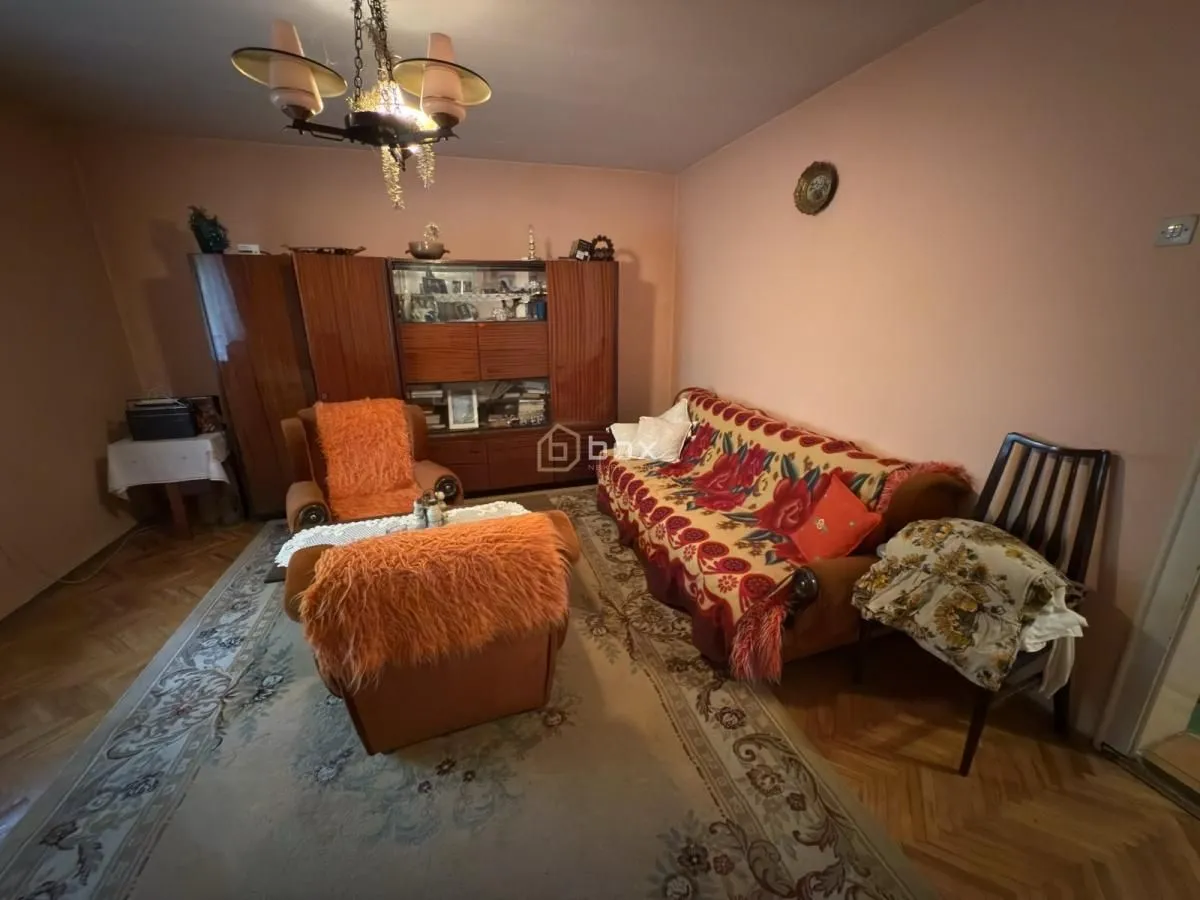Prodaja, trosoban stan, 79m², Palilula, Niš