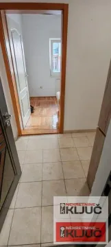 Izdavanje, jednosoban stan, 30m², Socijalno, Novi Sad Sve Podlokacije - image 4