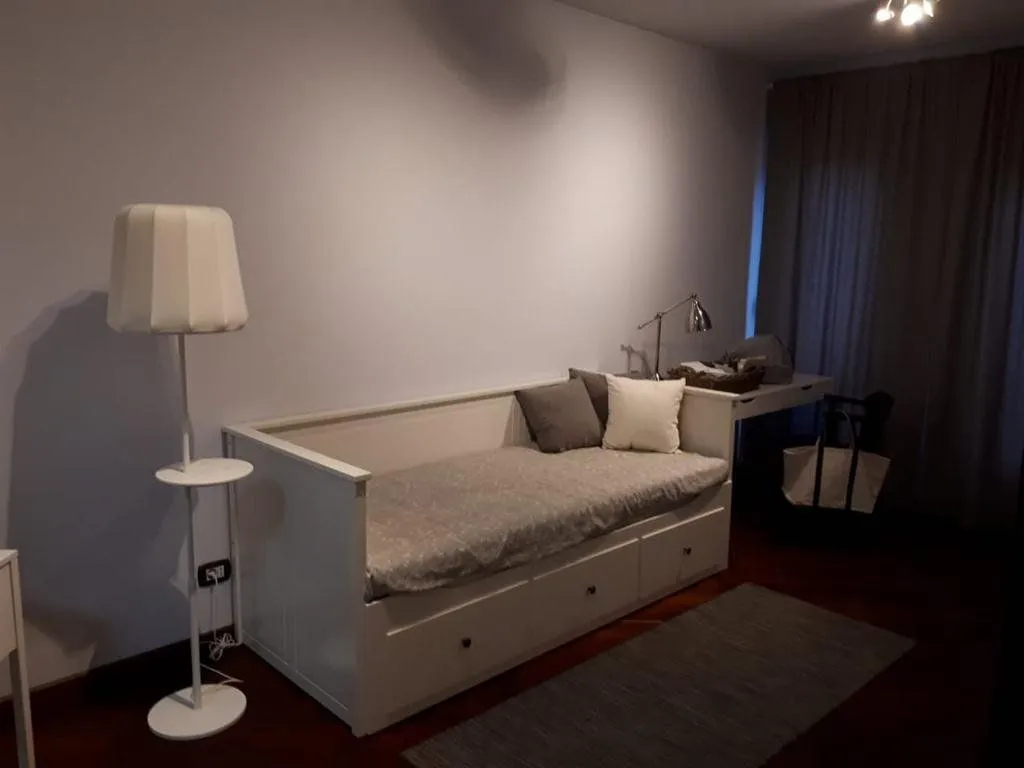 Izdavanje, trosoban stan, 190m², Preko Morače, Podgorica