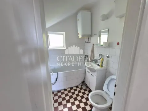 Rent, two bedroom apartment, 49m², Petlovo Brdo, Beograd - image 9