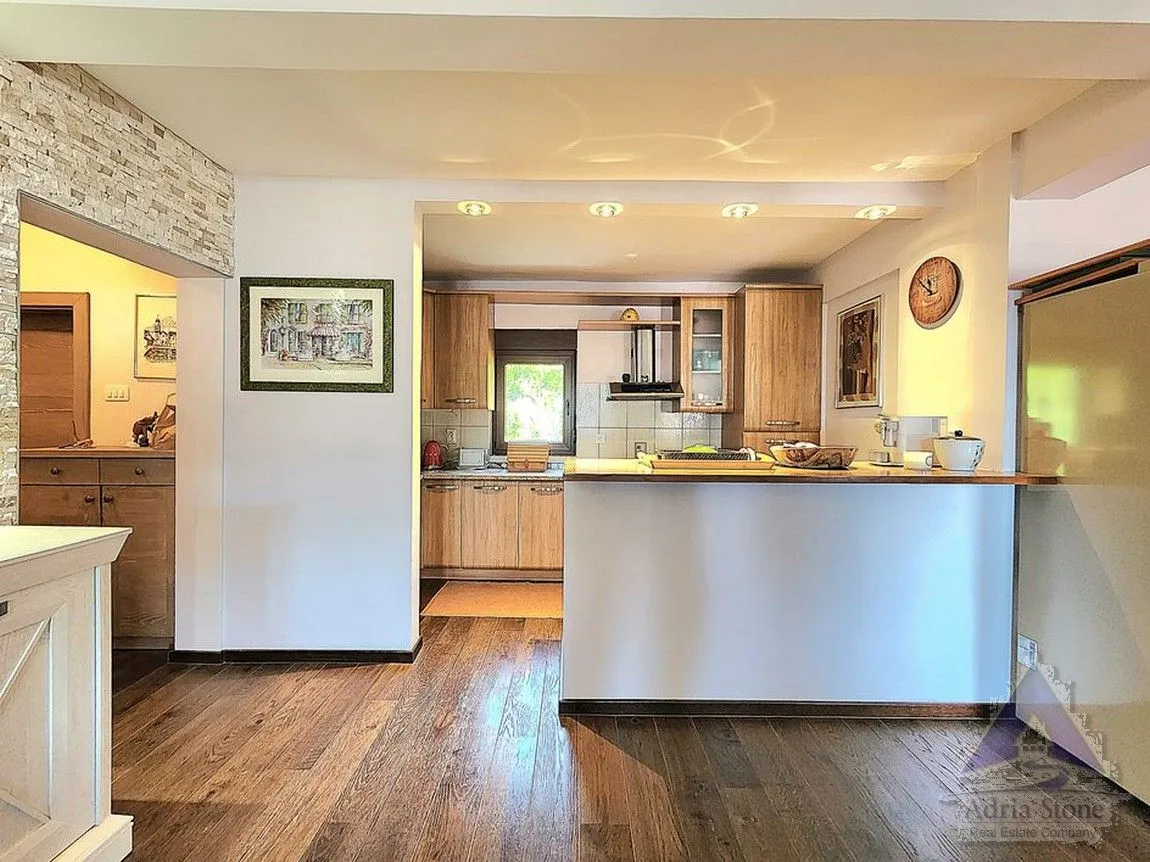 Sale, three bedroom apartment, 110m², Dubovica, Budva