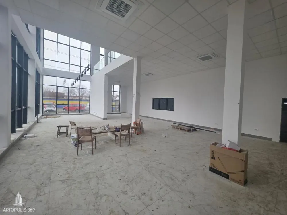 Rent, office space, 3500m², Šimanovci, Pećinci
