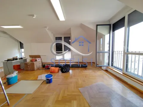 Izdavanje, četvorosoban stan, 147m², Centar, Novi Sad - image 5