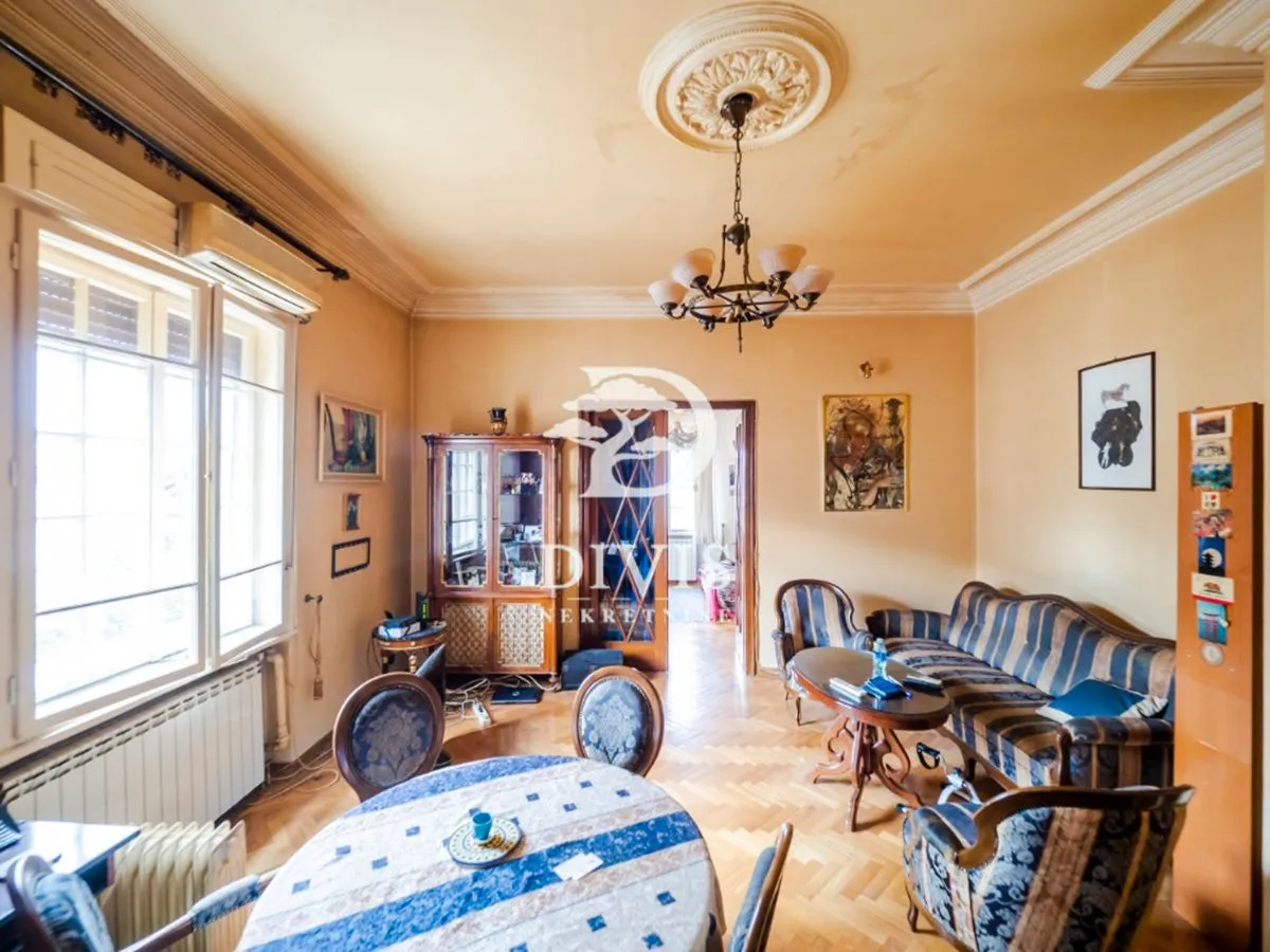 Prodaja, trosoban stan, 76m², Vračar Sve Podlokacije, Beograd