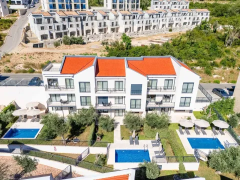 Rent, house, 200m², Reževići, Budva - image 6