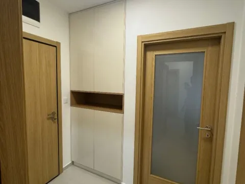 Izdavanje, dvosoban stan, 69m², City Kvart, Podgorica - image 10