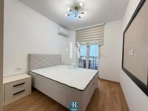 Izdavanje, dvosoban stan, 81m², Stari Aerodrom, Podgorica - image 8