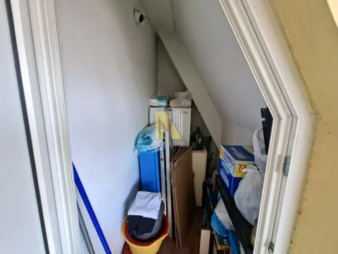 Prodaja, četvorosoban stan, 111m², Stari grad, Novi Sad - image 12