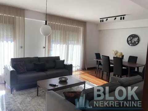 Izdavanje, trosoban stan, 140m², Preko Morače, Podgorica - image 3