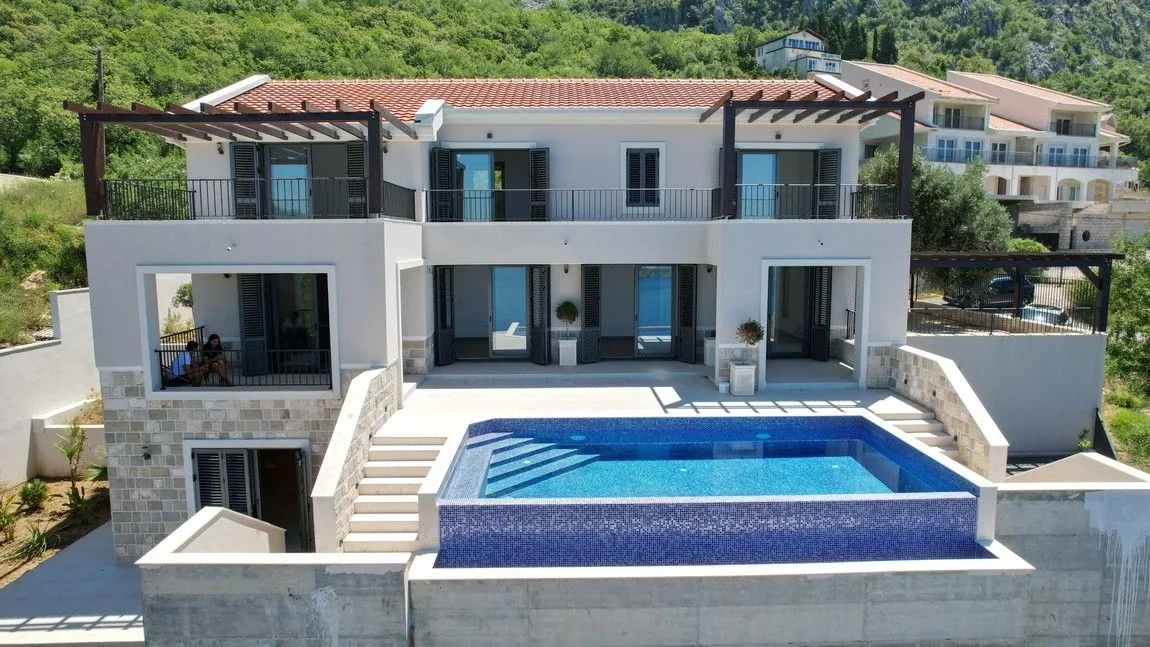 Sale, house, 430m², Blizikuće, Budva