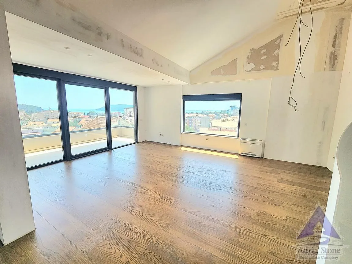 Sale, three bedroom apartment, 130m², Podkošljun, Budva