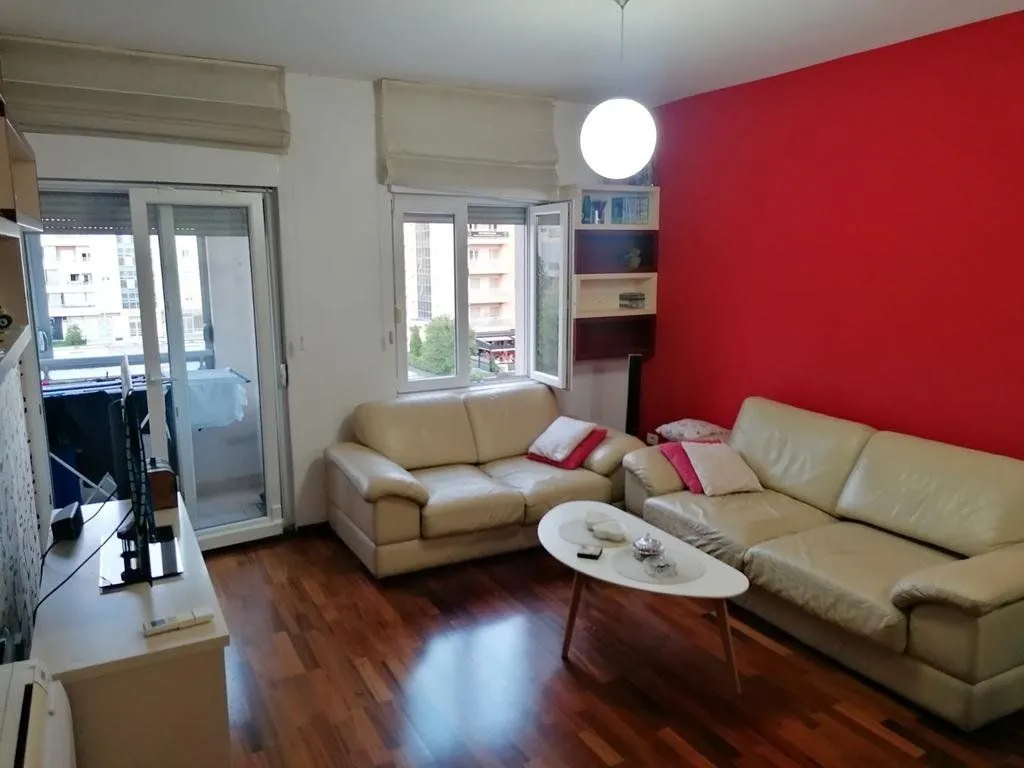 Izdavanje, jednosoban stan, 51m², City Kvart, Podgorica