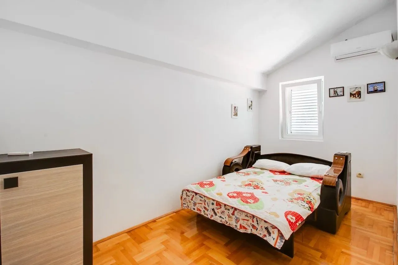 Sale, two bedroom apartment, 82m², Gospoština, Budva