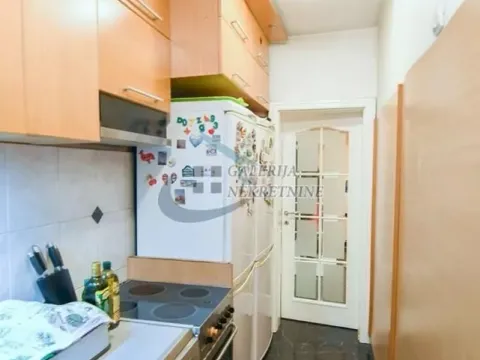 Sale, four bedroom apartment, 202m², Savski Venac, Beograd - image 9