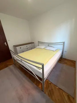 Rent, two bedroom apartment, 70m², Centar, Bar - image 1