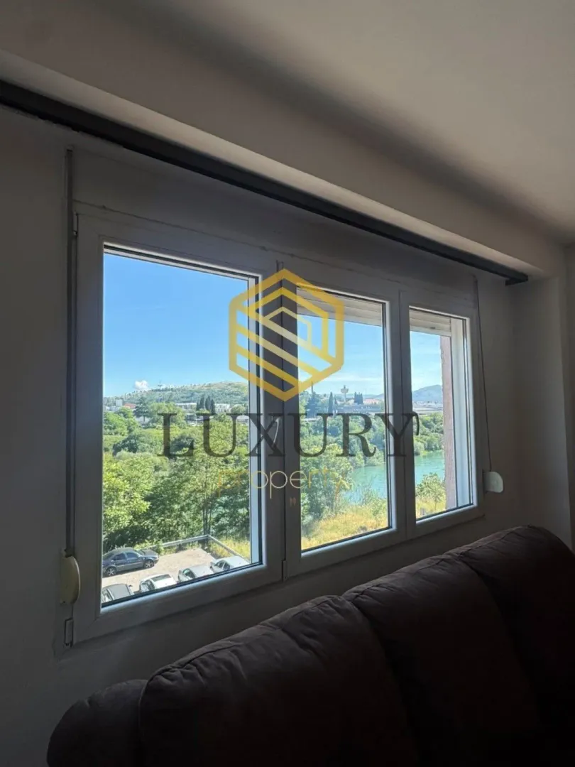 Rent, three bedroom apartment, 92m², 1 maj, Podgorica