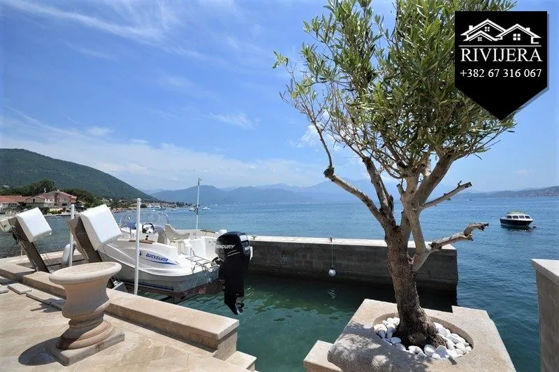 Prodaja, kuća, 411m², Đenovići, Herceg Novi