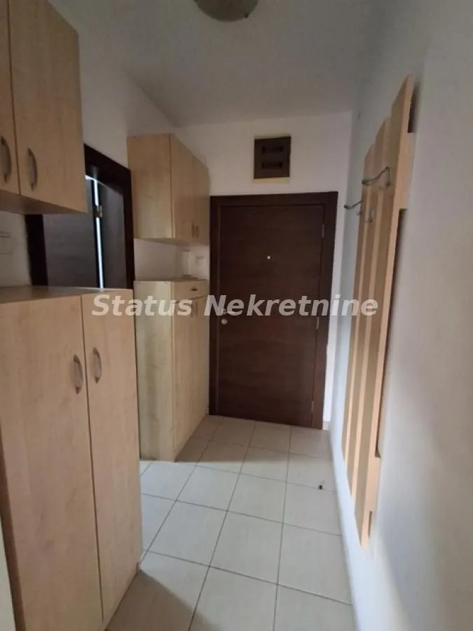 Izdavanje, garsonjera, 25m², Nova Detelinara, Novi Sad Sve Podlokacije
