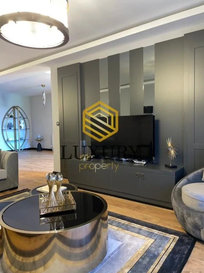 Rent, house, 380m², Zeta, Podgorica