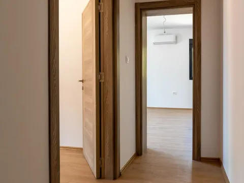 Prodaja, kuća, 160m², Škaljari, Kotor - image 4