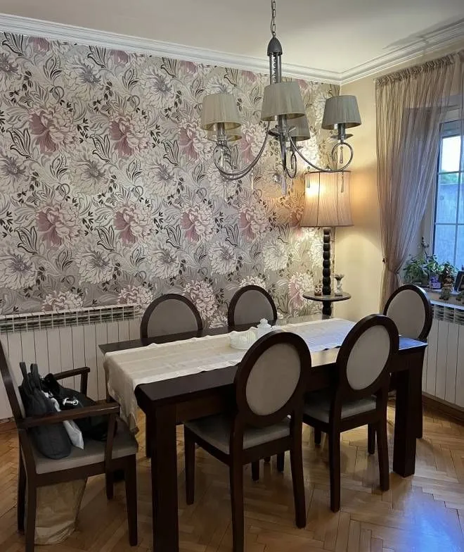 Rent, house, 264m², Šumice, Beograd