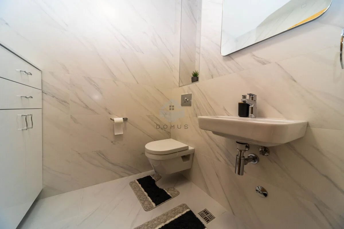 Izdavanje, dvosoban stan, 71m², New City, Podgorica