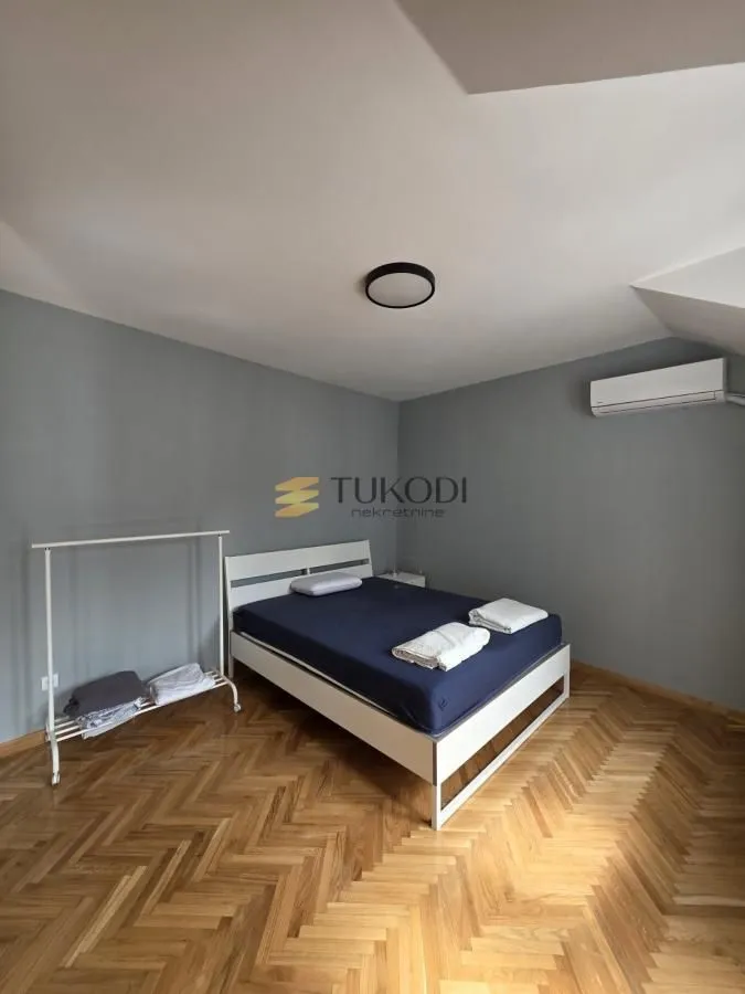 Prodaja, stan, 156m², Centar, Novi Sad
