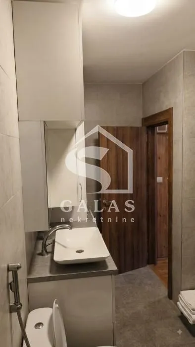 Izdavanje, dvosoban stan, 48m², Miljakovac, Rakovica