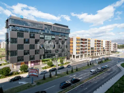 Rent, one bedroom apartment, 46m², Central Point, Podgorica - image 11