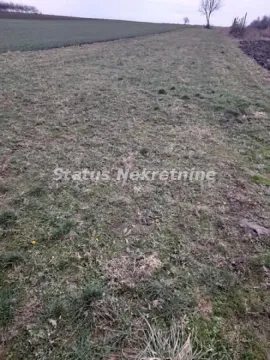 Pogled na zemljište i okolni pejzaž. - image 4