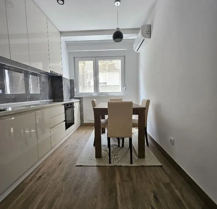 Rent, one bedroom apartment, 34m², Stari Grad, Beograd