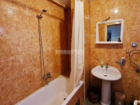 Izdavanje, trosoban stan, 83m², Južni Bulevar, Vračar Sve Podlokacije - image 10