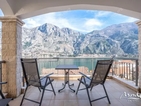 Sale, two bedroom apartment, 73m², Muo, Kotor - image 2