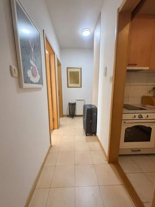 Prodaja, dvosoban stan, 64m², Ljubović, Podgorica