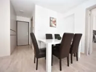 Izdavanje, dvosoban stan, 76m², Budva, Crna Gora - image 3