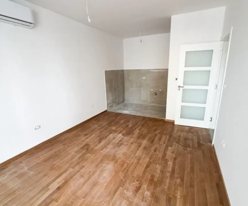 Prodaja, jednosoban stan, 45m², Ljubović, Podgorica