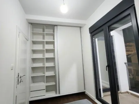 Izdavanje, jednosoban stan, 38m², Central Point, Podgorica - image 7