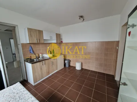 Izdavanje, trosoban stan, 75m², Vidikovački venac, Rakovica - image 3
