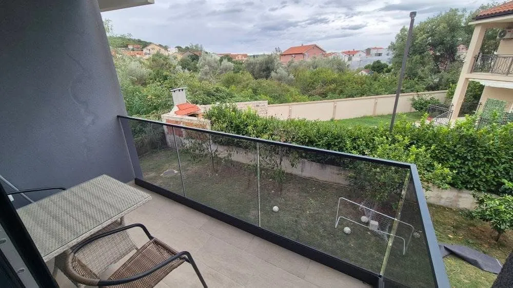 Rent, one bedroom apartment, 45m², Tivat, Crna Gora