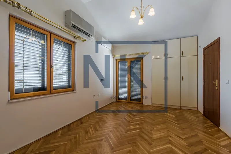Rent, house, 370m², Zabjelo, Podgorica