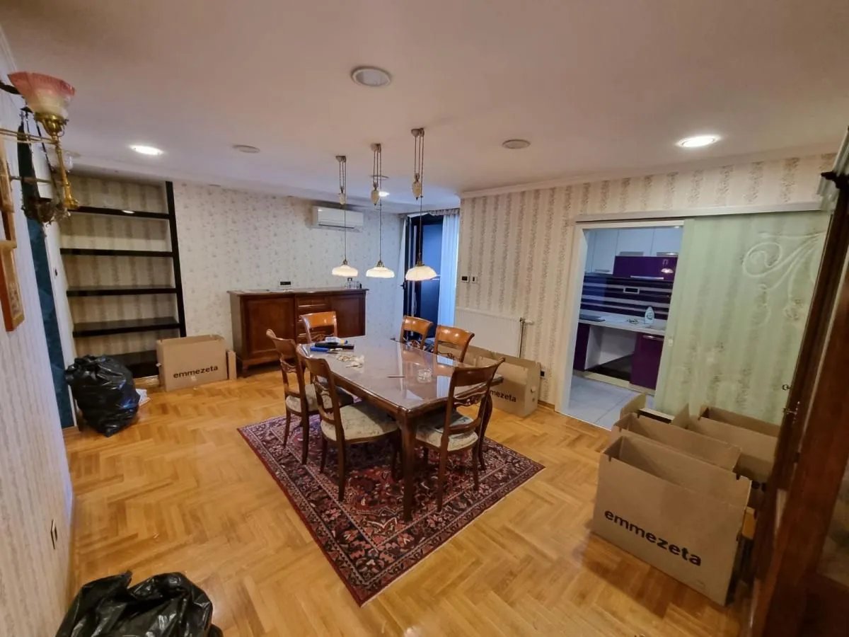 Prodaja, stan, 155m², Grbavica, Novi Sad Sve Podlokacije