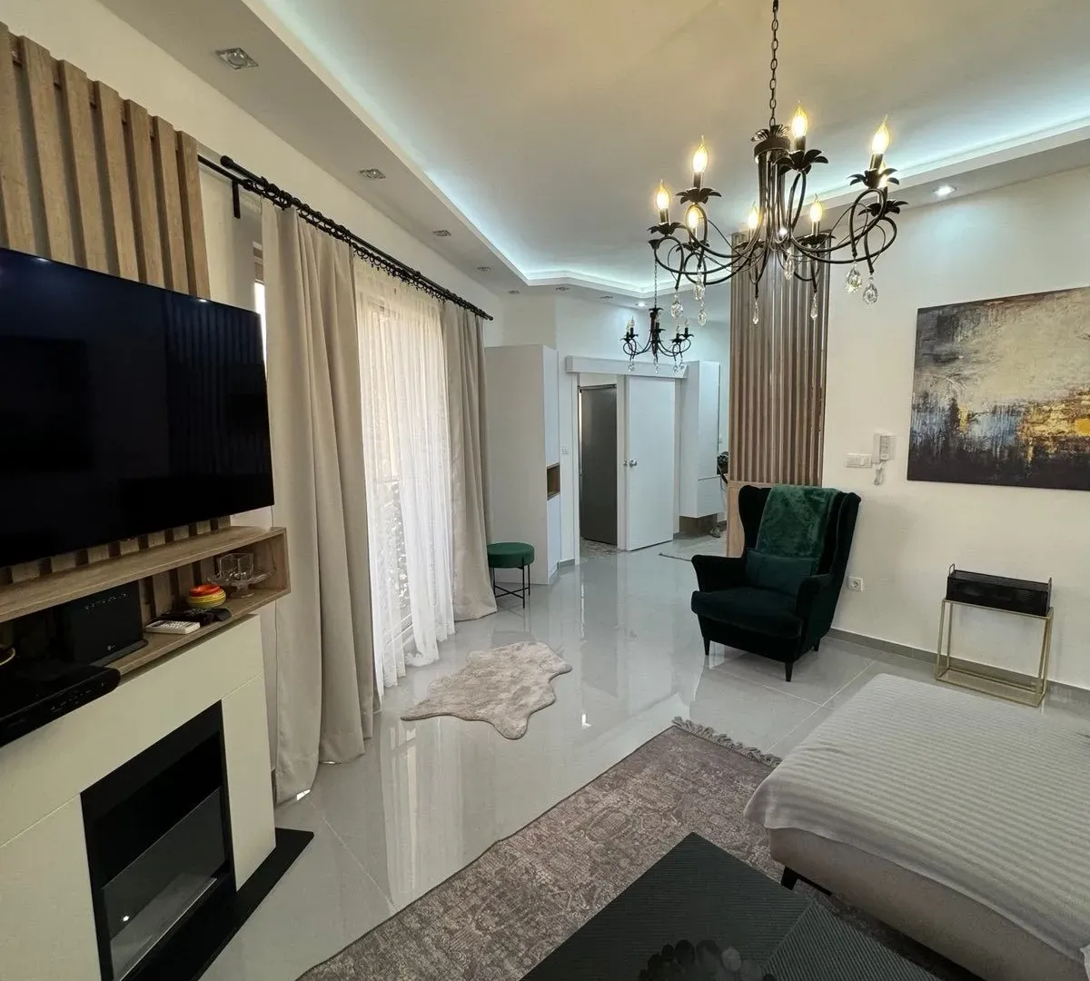 Izdavanje, jednosoban stan, 63m², Slovenska Plaža, Budva