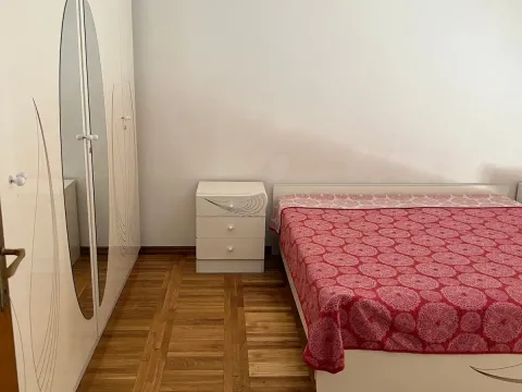 Rent, house, 250m², Tološi, Podgorica - image 6