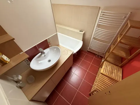 Prodaja, kuća, 62m², Pantelej, Niš - image 11