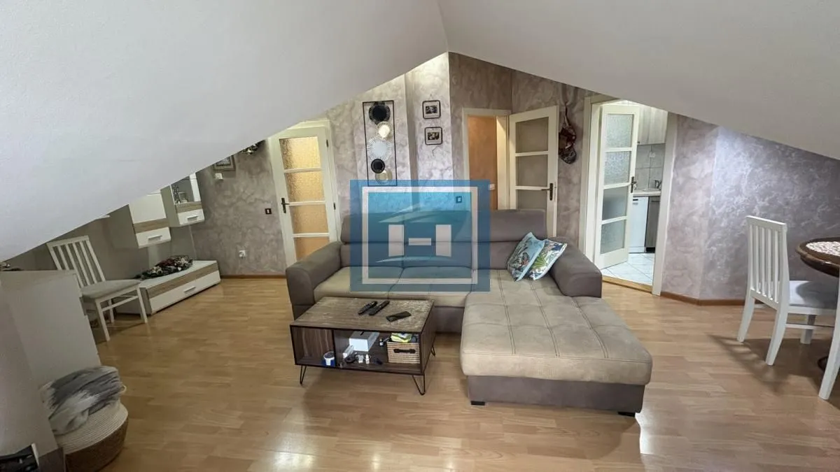 Sale, three bedroom apartment, 69m², Vašarište, Jagodina