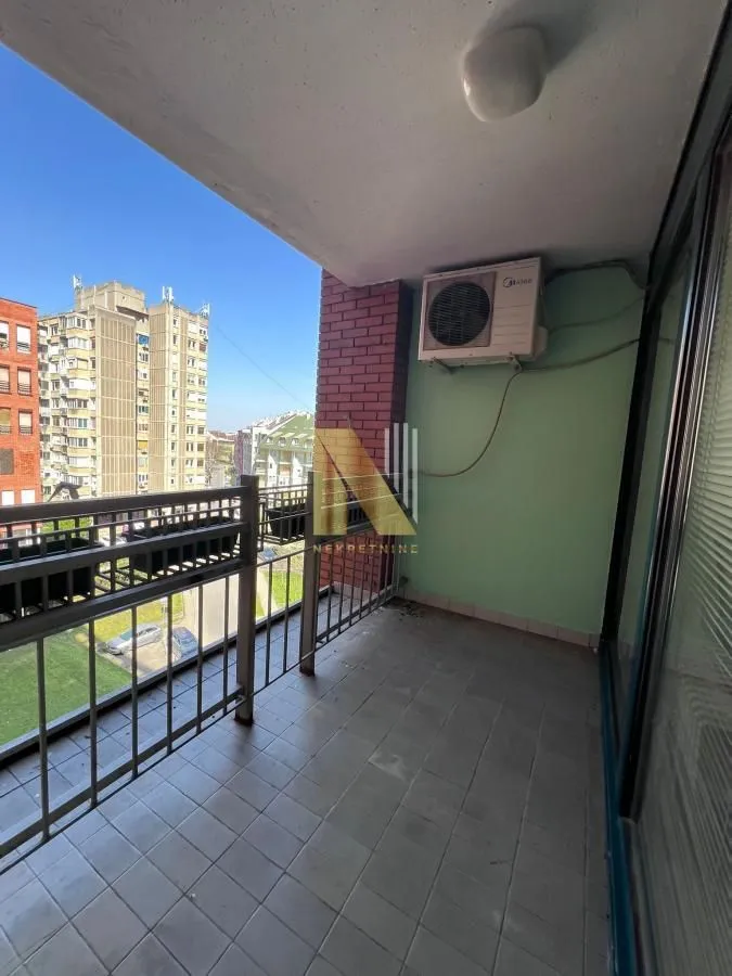 Rent, three bedroom apartment, 88m², Bulevar Oslobodjenja, Novi Sad Sve Podlokacije